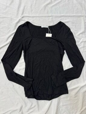 Black Long Sleeve Square Neck Top